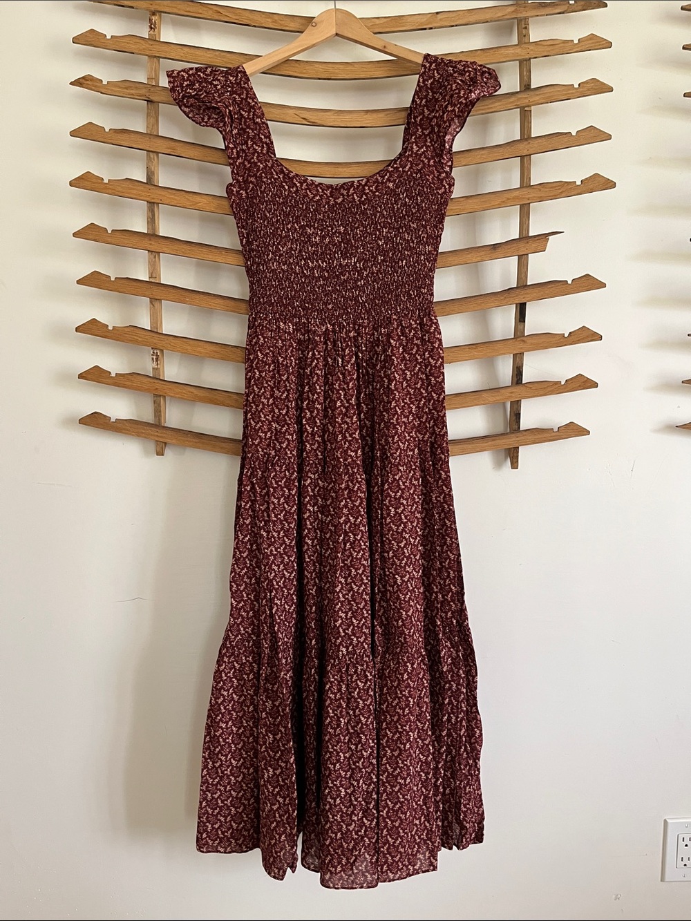 Doen Honeysuckle Wine Ditsy Floral Tiered Midi Dress XS